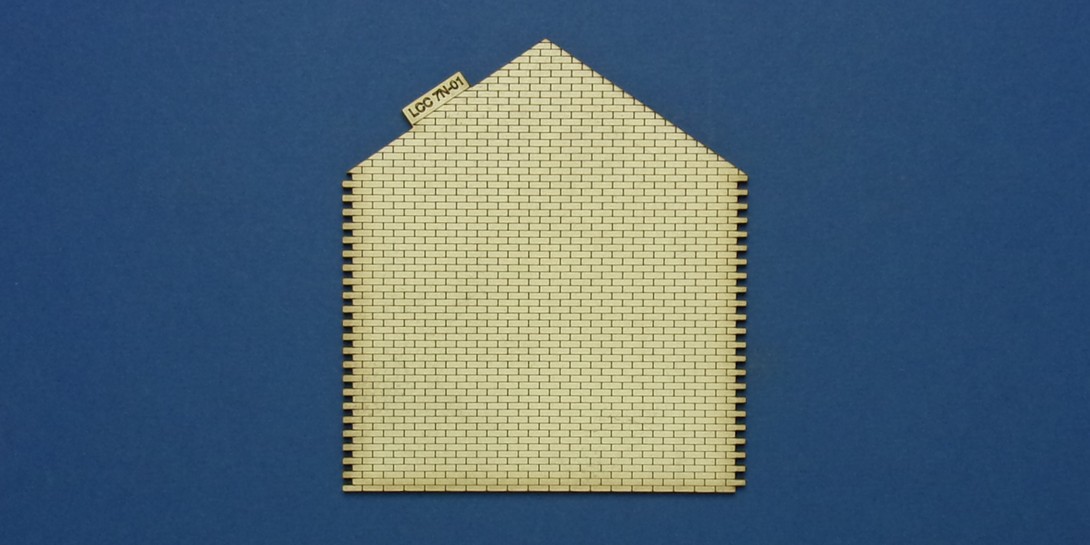 LCC 7N-01 O-16.5 end panel - type 1 End panel for engine sheds and other industrial buildings.